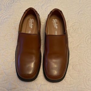 Florsheim Kids Size 4 1/2 Cognac Smooth Leather Comfort Stretch Memory Foam